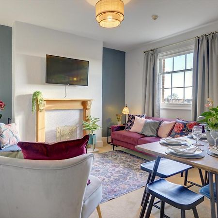 Regency Nest By Spa Town Property - Stylish 3 Bedroom Apartment On 2 Floors, Central Leamington Spa Esterno foto