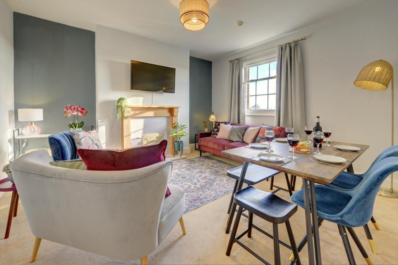 Regency Nest By Spa Town Property - Stylish 3 Bedroom Apartment On 2 Floors, Central Leamington Spa Esterno foto