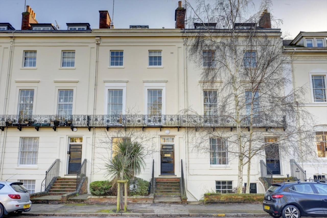 Regency Nest By Spa Town Property - Stylish 3 Bedroom Apartment On 2 Floors, Central Leamington Spa Esterno foto