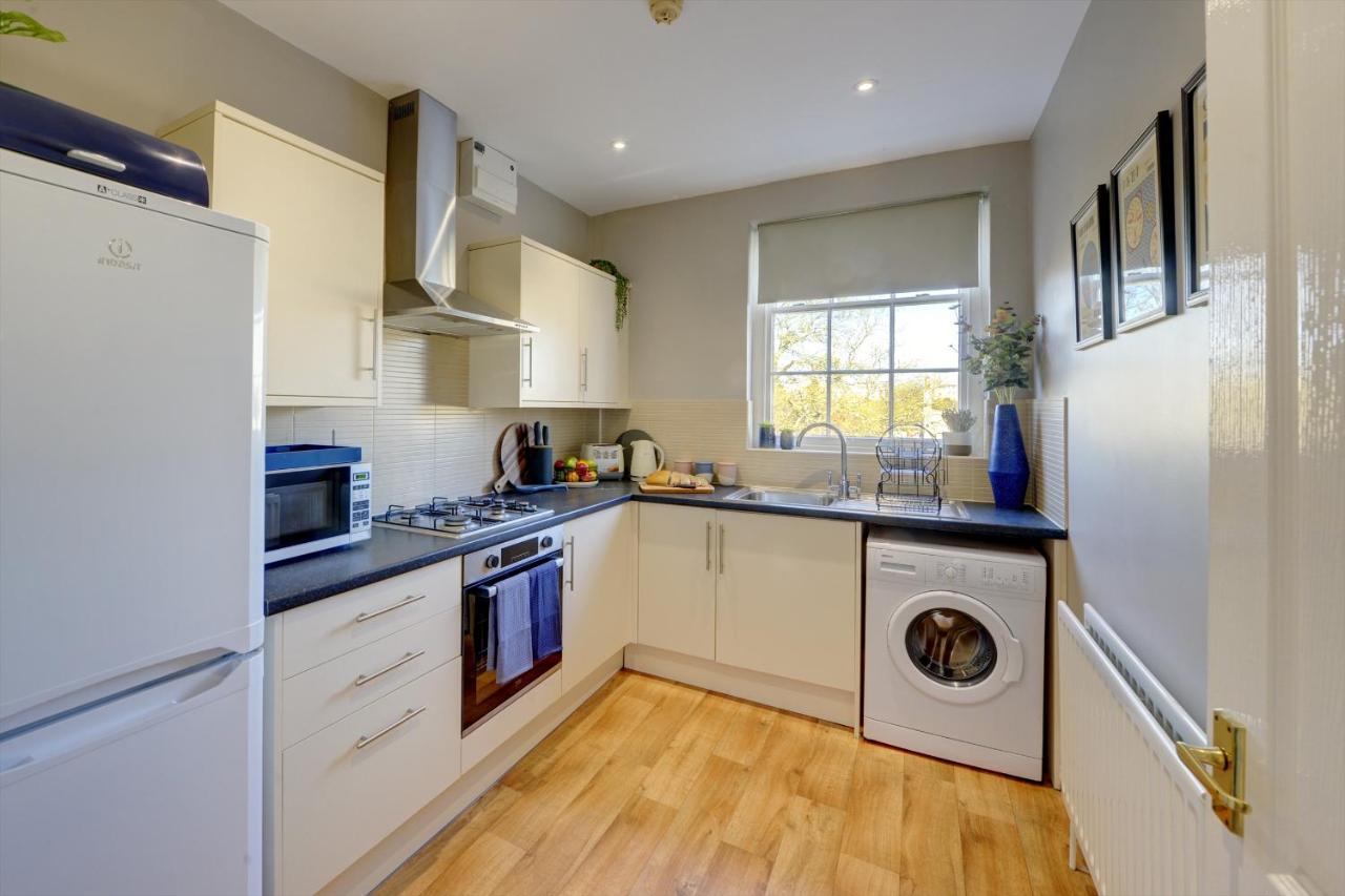 Regency Nest By Spa Town Property - Stylish 3 Bedroom Apartment On 2 Floors, Central Leamington Spa Esterno foto