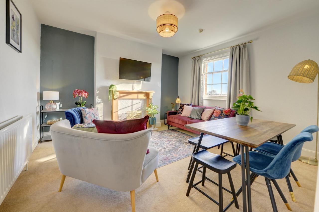 Regency Nest By Spa Town Property - Stylish 3 Bedroom Apartment On 2 Floors, Central Leamington Spa Esterno foto