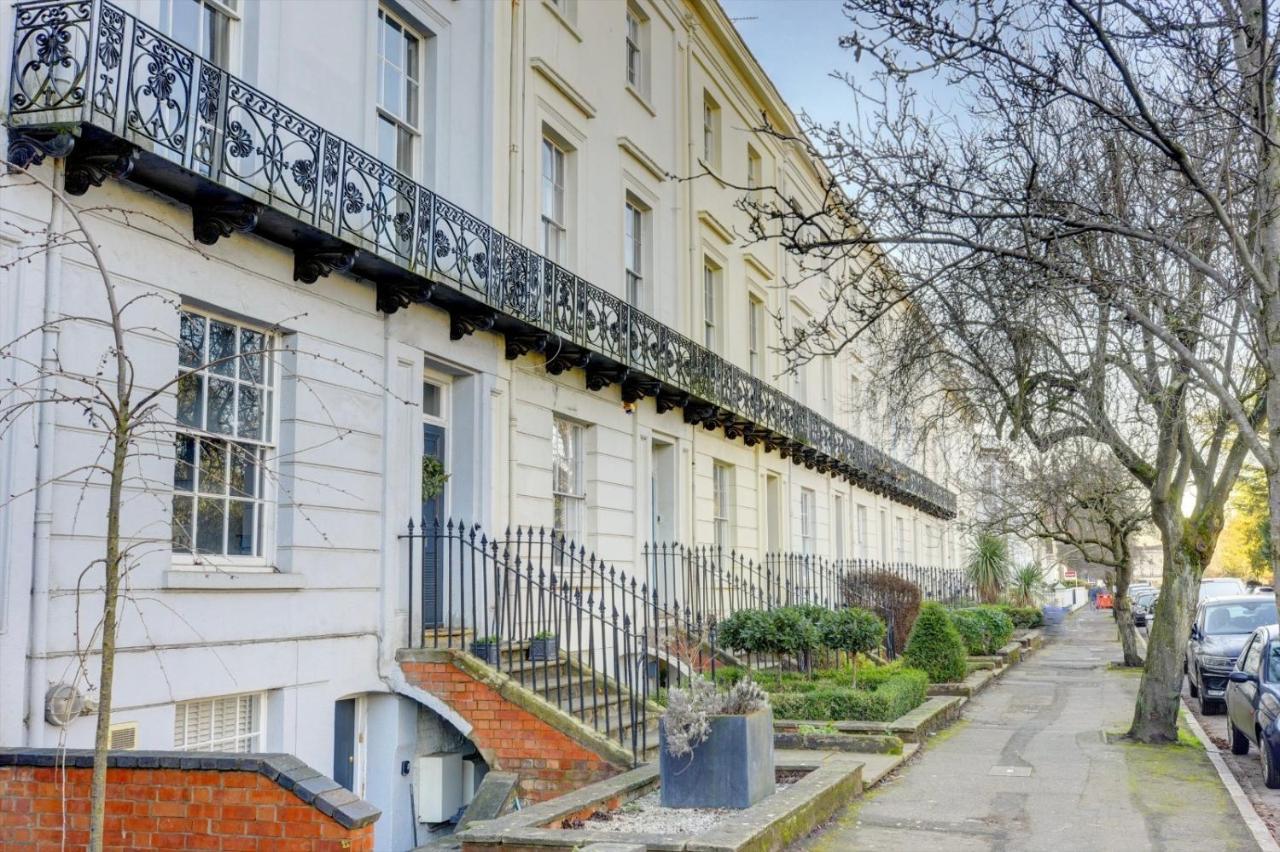 Regency Nest By Spa Town Property - Stylish 3 Bedroom Apartment On 2 Floors, Central Leamington Spa Esterno foto